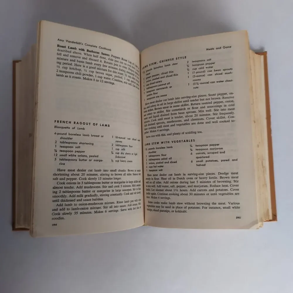 Vintage‎ Amy Vanderbilt's Complete Cookbook 1961 Andy Warhol Drawings Acme